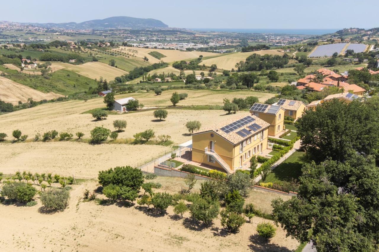 Sul Calar Del Sole Al Conero Apartment Recanati Exterior photo